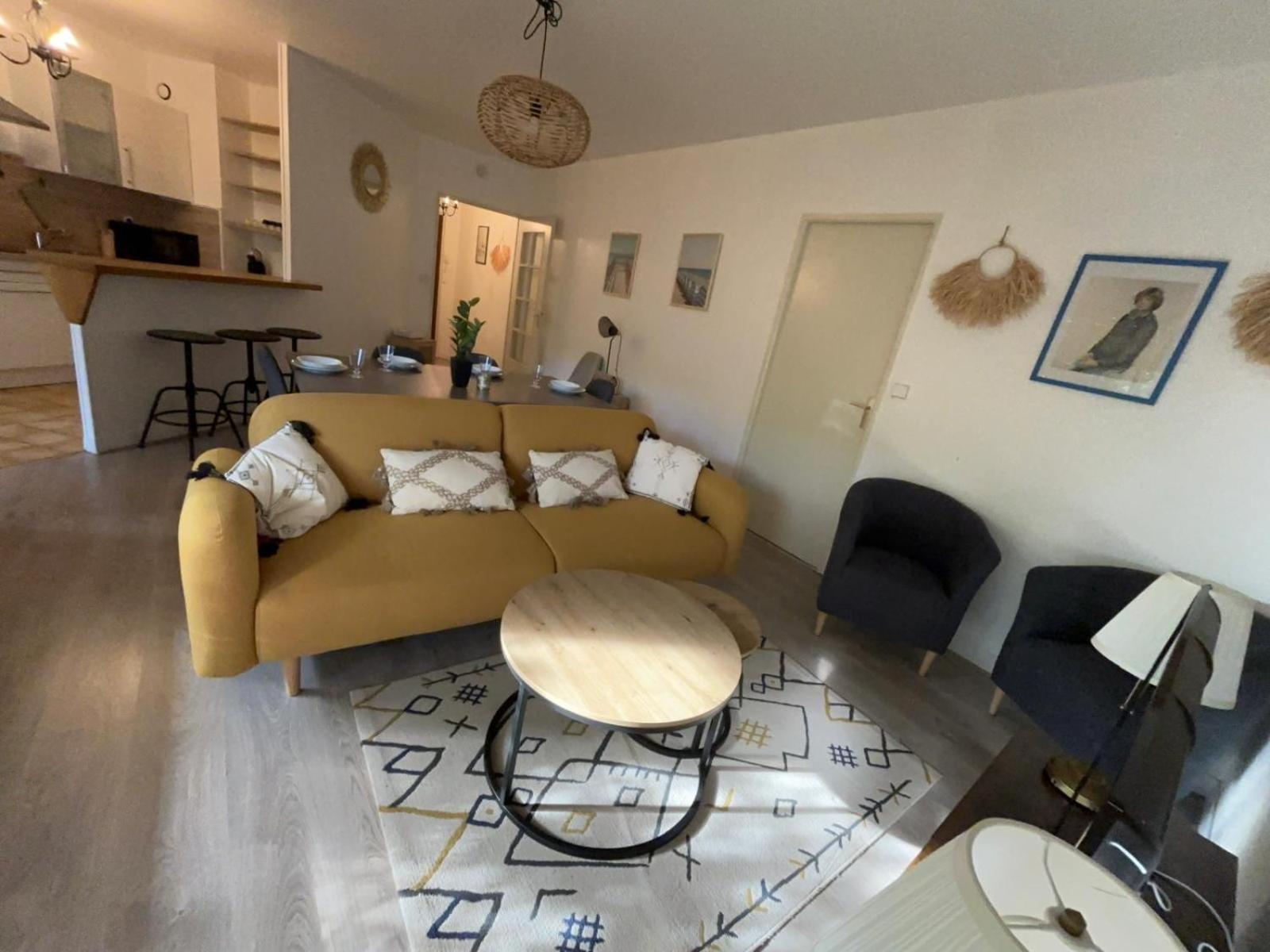 En Centre Avec Cour Face Au Parc Pasteur Apartamento *