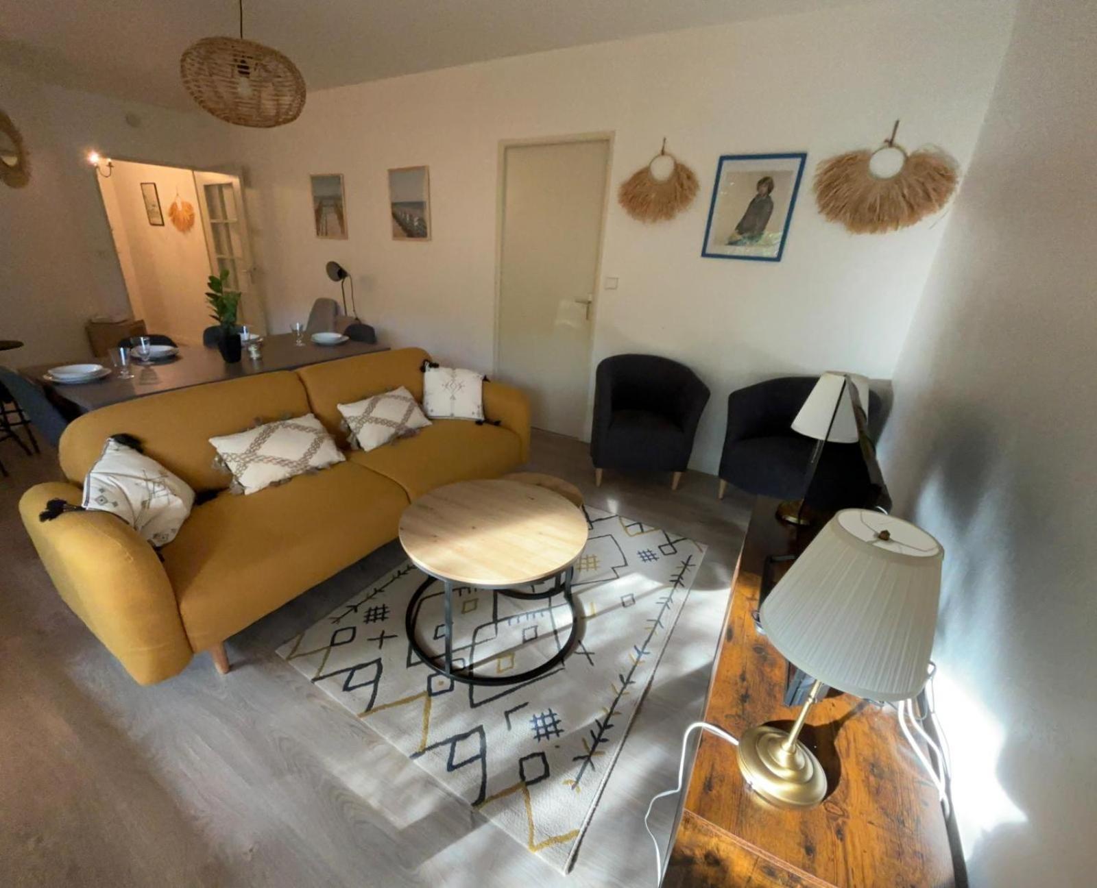 En Centre Avec Cour Face Au Parc Pasteur Apartamento Orléans