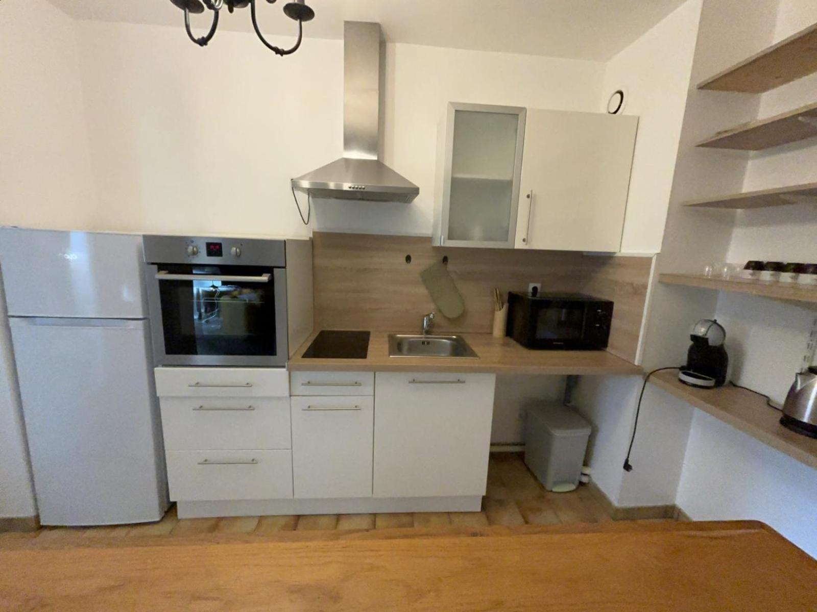 En Centre Avec Cour Face Au Parc Pasteur Apartamento *